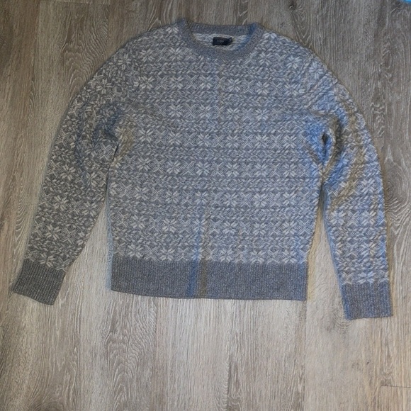 J. Crew Gray and White Crewneck Sweater Fair Isle Pattern 100% wool men’s Large - Picture 3 of 6